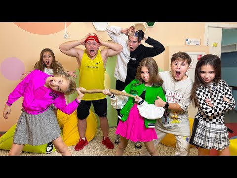 Видео: Милана е готова на ВСИЧКО за Камил / Първа целувка в училище // KiKiDo Campus Bulgarian Епизод 16