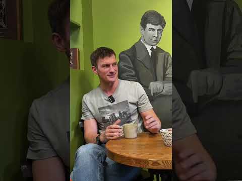 Видео: "Звезды отвечают", интервью с актером театра и кино Петром Рыковым #актер #интервью #звезды #кино