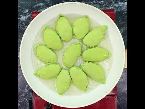 Видео: Тахианы мах, бяслагтай хуушуур