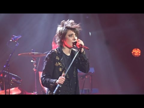 Видео: Земфира - За билеты (Олимпийский) (01.04.2016) (MULTICAM HD)