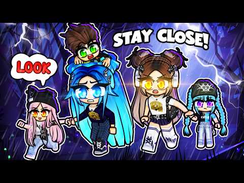 Видео: Мы — ПОТЕРЯННАЯ СЕМЬЯ в Roblox Break In 2 Story!