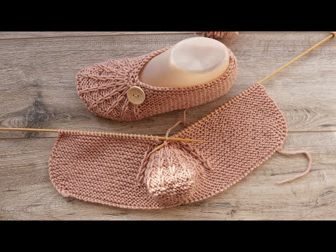 Видео: Следки на двух спицах Легкие 😃 How to knit slippers to any size