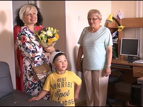 Видео: В Улан-Удэ приехал усыновленный в Москве бурятский мальчик с донорской печенью