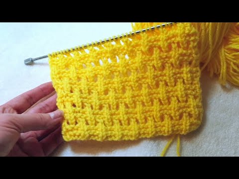 Видео: Новая ажурная плетенка спицами. Необычный рельефный ажур  для женских вещей. 245