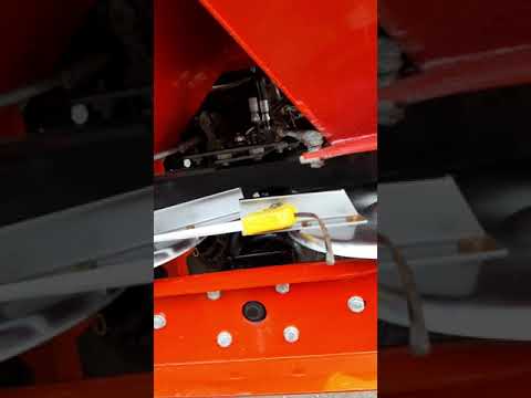 Видео: Регулировка навесного разбрасывателя минеральных удобрений часть 2 AGROHASAT тот же GMS