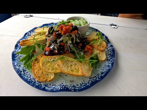 Видео: Лакърдии от кокпита С3 Е2 / Шеф Петров разкрива тайните за приготвянето на вкусните черноморски риби