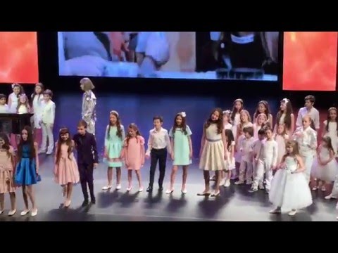 Видео: Игорь Крутой и Хор Академии популярной музыки Игор Крутого - Ангел-хранитель