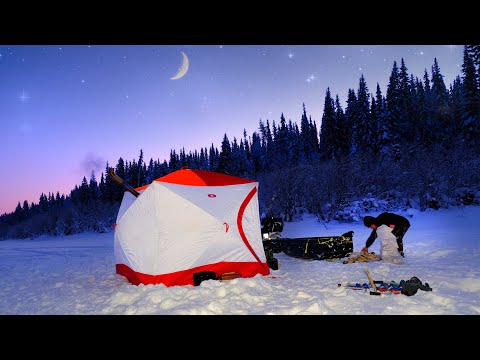 Видео: НОЧНОЙ ПОХОД В -30 \ НА ПЕЧИ СГОТОВИЛ НЕЧТО И СНОВА ДОБЫЛ ГЛУХАРЯ \ НА УТРО ПОД ПАЛАТКОЙ НАЧАЛОСЬ...