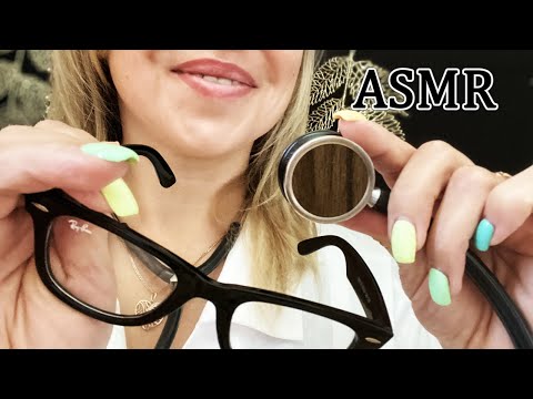 Видео: ASMR/АСМР Доктор (Тихий голос/Перчатки/Шуршание/Хруст/Звуки рук/Ролевая игра/Врач)