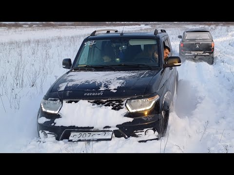 Видео: Как едут УАЗы Патриоты по снегу