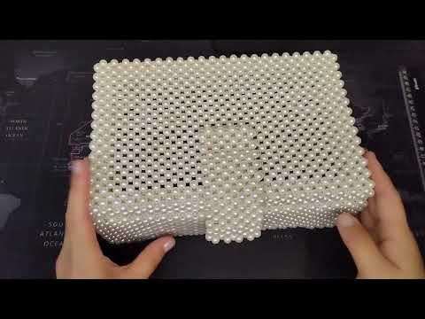 Видео: 🔴 Шкатулка из бусин 14. Или как я плету шкатулку из бусин на камеру. Шкатулка для драгоценностей.