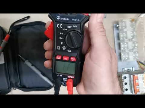 Видео: SNAKOL SK213 - токоизмерительные клещи-мультиметр - измерение постоянного тока.