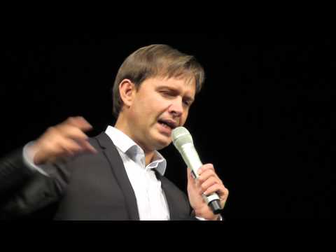 Видео: Олег Погудин "Кавалергарда век недолог"