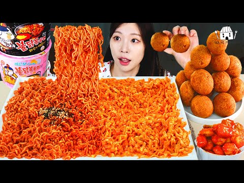 Видео: АСМР МУКБАНГ | Огненная лапша&Карбонара Огненная лапша, Сырный шарик, Кола Попкорн Цыпленок.