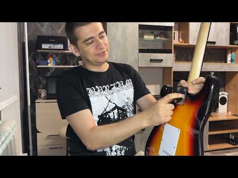 Видео: Обзор Rockdale Stars Stratocaster