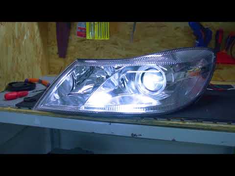 Видео: Octavia A5 с Bi-Led модулями / Установка Bi-Led в Octavia A5