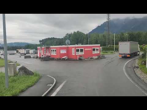 Видео: Дальнобой/Работа на тентах/Пограничный переход Германия-Австрия/Паркинг на границе/Оплата дорог