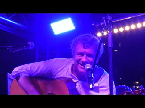 Видео: Лёня Фёдоров - Луна упала