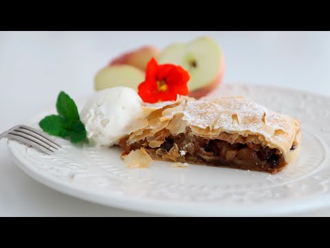 Видео: Яблочный Штрудел из Теста Фило | Быстро Вкусно | Рецепт от Эгине | Heghineh Cooking Show in Russian