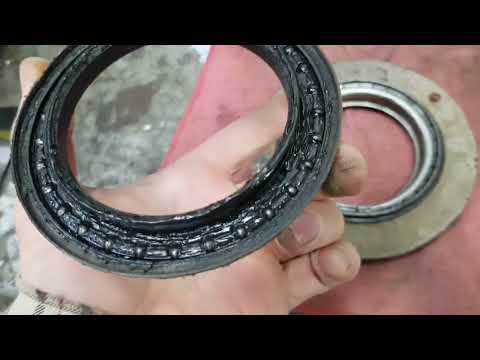 Видео: Toyota Rav4 2012. Скрипы в передней подвеске и стуки в рулевом управлении. Что может быть?!