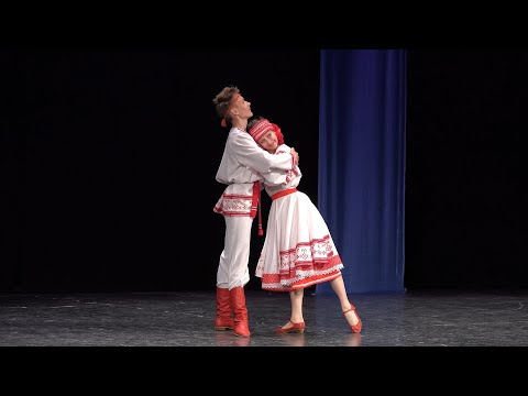 Видео: «Вепсский разговор», ансамбль «Счастливое детство». "Vepsian Conversation", ens. "Happy Childhood".