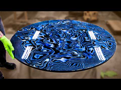 Видео: Стол из 9024 листов бумаги