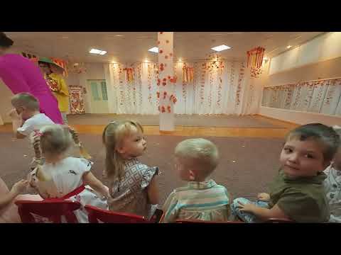 Видео: Первый утренник у Димы. 3+