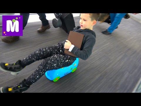 Видео: Макс пеезжает в новый дом / Мурка летит с нами / Продаем папину машину