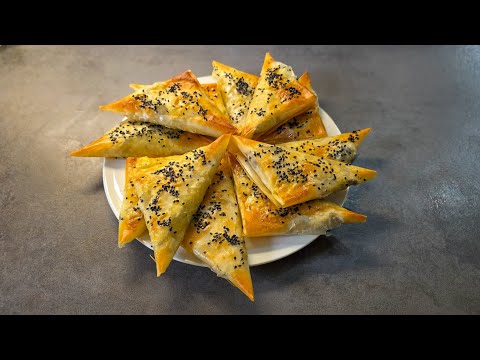 Видео: Конвертики из теста фило с грибами и сыром😋🍄‍🟫🧀🥐 #фило #слойки #слойкисгрибами
