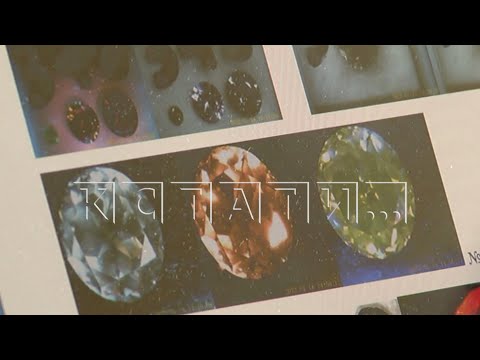 Видео: Тысячи драгоценных камней,сотни шуб,десятки миллионов рублей обнаружены дома у бухгалтера Росгвардии