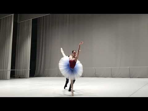 Видео: Одиллия Па-де-де (дебют репетиция) фрагменты вошедшие в камеру (МГАХ 2025г) Алика Венская (Ермощенко