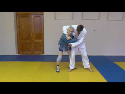 Видео: Передняя подножка -  варианты, техника ч.5