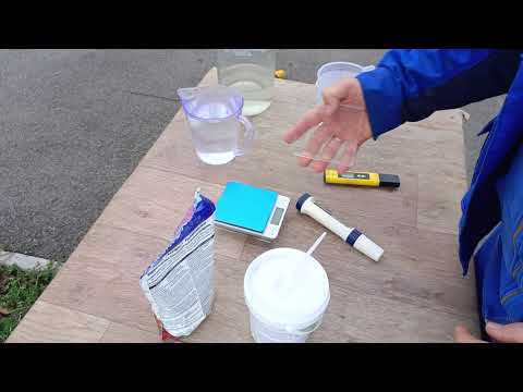 Видео: ⚗️Похимичим немного🧑‍🔬 #город61 #садогород #фасфатмочевины #водадляполива #вода #обзор #эксперименты