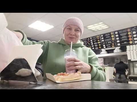 Видео: ИДЁМ ЗАКУПАТЬСЯ КО ДНЮ РОЖДЕНИЯ, УДАЧНО СХОДИЛИ 👋