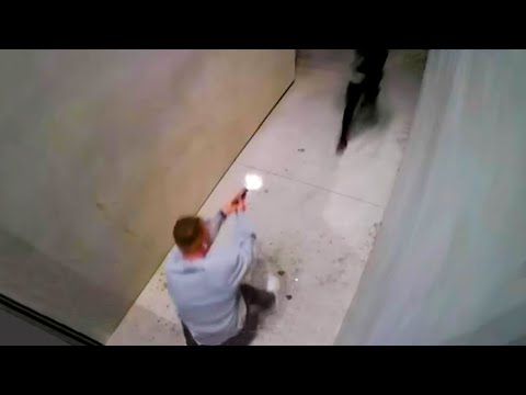 Видео: Преступник, лучше беги!