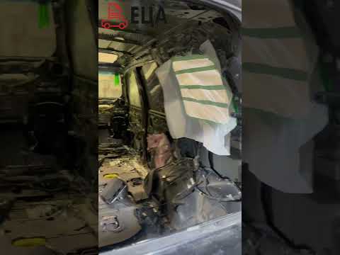 Видео: Toyota Land Cruiser 200, замена крыши, кузовной ремонт