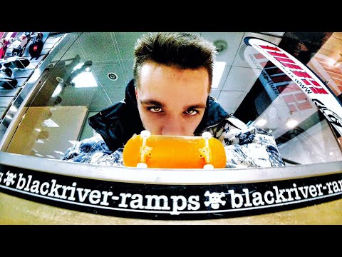 Видео: САМЫЙ МАЛЕНЬКИЙ ПРОФЕССИОНАЛЬНЫЙ СКЕЙТБОРД ЗА 1000 РУБЛЕЙ