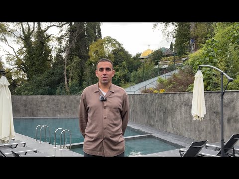 Видео: АПАРТАМЕНТЫ С БАССЕЙНОМ В ХОСТЕ | АК ГОРКА 