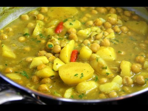 Видео: Карри Чанна и Алу (нут с картофелем) вегетарианское и безглютеновое — Крис Де Ла Роса