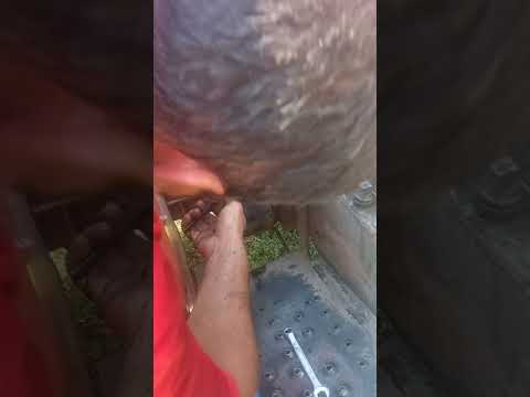 Видео: Снятие тормозного барабана з китайского трактора...