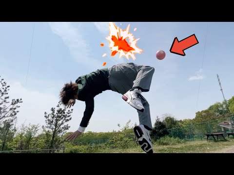 Видео: Очень красивое метание мяча.