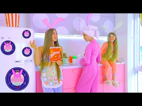 Видео: УЧИЛИЩЕ ЗА БАРБИ | Даяна реши да живее като Лейди Барби 🌸 Приключения на приятели!