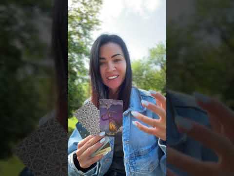 Видео: ЧТО О ВАС ДУМАЕТ ЗАГАДАННЫЙ ЧЕЛОВЕК🤔  #таро #tarot #деньги #любовь  #психология #эзотерика