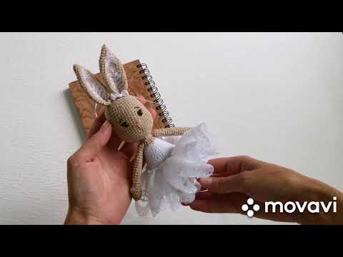 Видео: "Моя Заинька". Мастер класс по вязанию зайчика крючком. Часть 1.