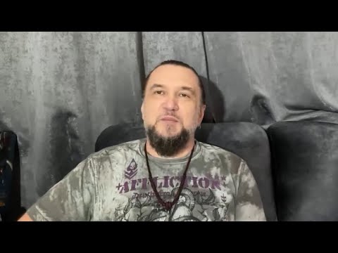 Видео: Непридуманные истории. Ослик Максим. Автослесарь в Камбодже.