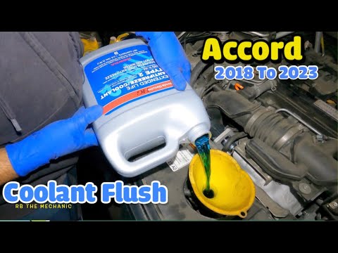 Видео: Промывка охлаждающей жидкости на Honda Accord 2018–2023 годов должна производиться каждые 3 года ...