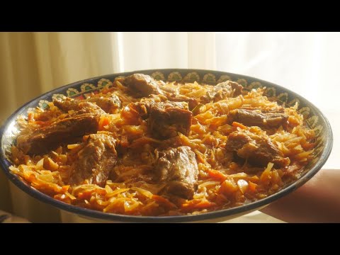 Видео: Тушеная капуста с ребрами свиными (просто,бюджетно и очень вкусно)