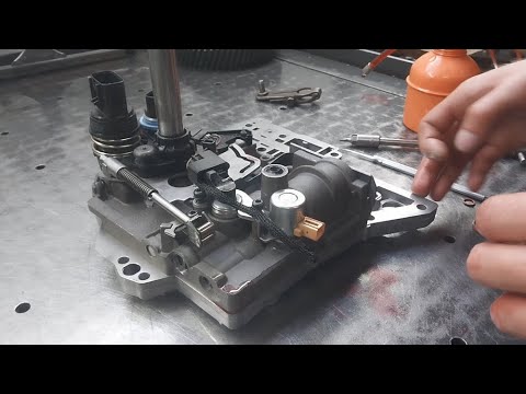 Видео: Замена втулки насоса и клапана линейного давления и сборка #АКПП #A604 #Chrysler PT Cruiser 2.4