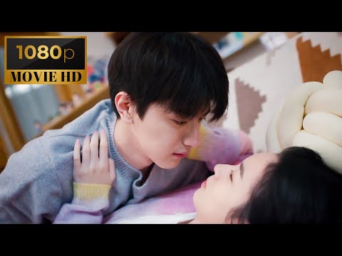 Видео: «Могу ли я остаться сегодня вечером?» Президент бросается на Золушку и просит прощения