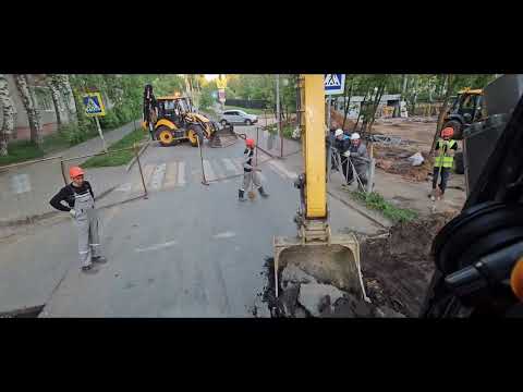 Видео: ПЕРЕХОДИМ ДОРОГУ ДЕРБЫШКИ. РАБОТА КОЛЁСНОГО ПОЛНОПОВОРОТНОГО КИТАЙСКОГО ЭКСКАВАТОРА XCMG 180WD 